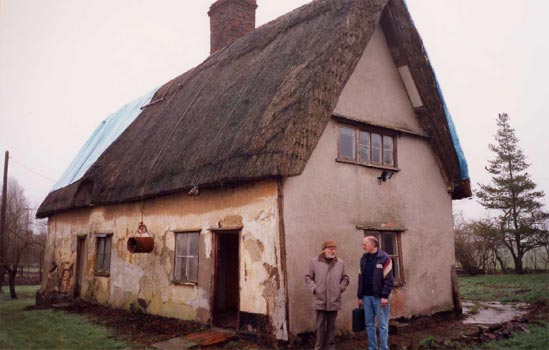 Cottage, Stratton